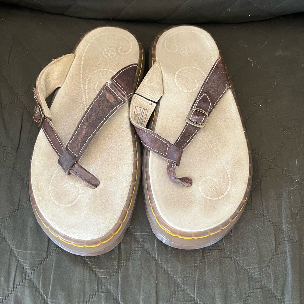 Women’s Dr Marten sandals, size 8